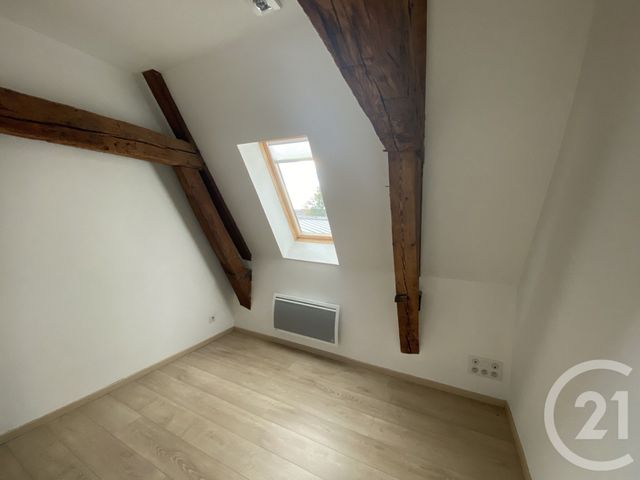 Appartement F3 à louer - 3 pièces - 80,28 m2 - St Quentin - 02 - PICARDIE