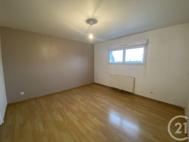 Maison à louer - 3 pièces - 70 m2 - St Quentin - 02 - PICARDIE