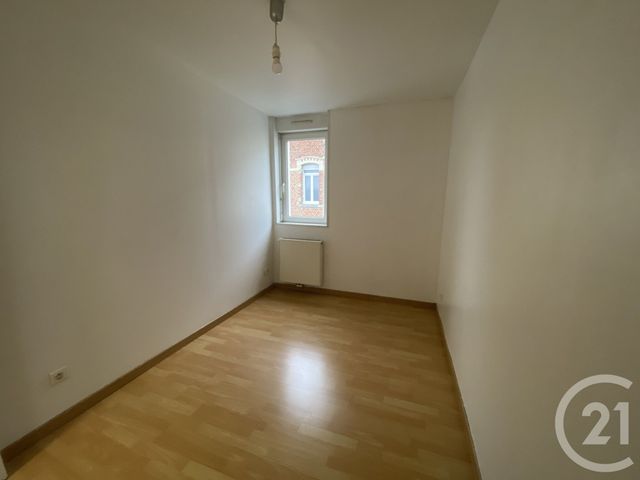 Maison à louer - 3 pièces - 70 m2 - St Quentin - 02 - PICARDIE