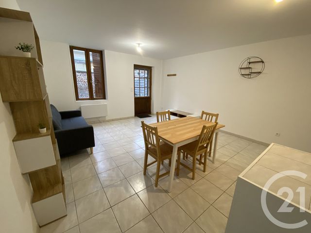 Maison &agrave; louer - 4 pi&egrave;ces - 55,20 m2 - St Quentin - 02 - PICARDIE