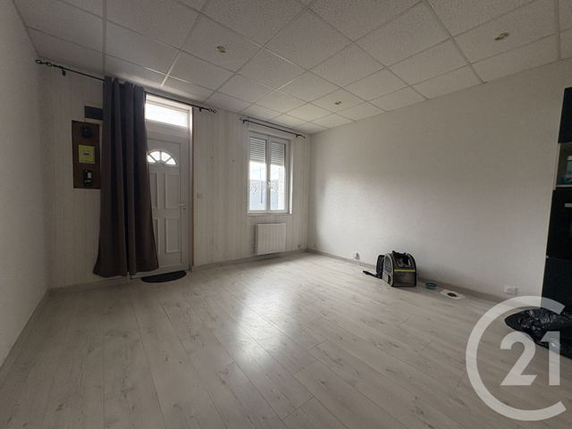 Maison &agrave; louer - 3 pi&egrave;ces - 54 m2 - St Quentin - 02 - PICARDIE