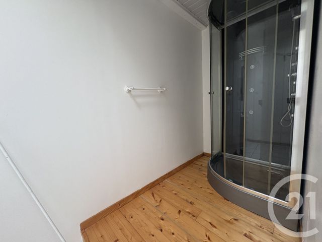 Maison &agrave; louer - 3 pi&egrave;ces - 54 m2 - St Quentin - 02 - PICARDIE