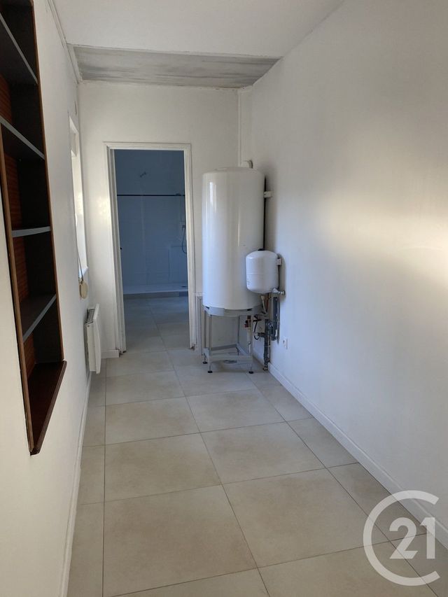 Maison &agrave; louer - 5 pi&egrave;ces - 89 m2 - St Quentin - 02 - PICARDIE