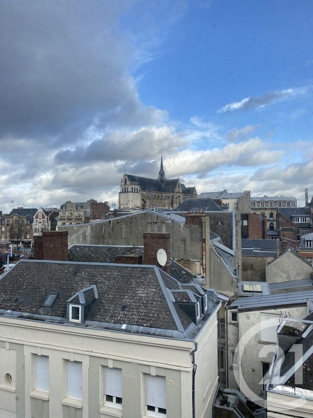 Appartement F5 &agrave; louer - 5 pi&egrave;ces - 110 m2 - St Quentin - 02 - PICARDIE