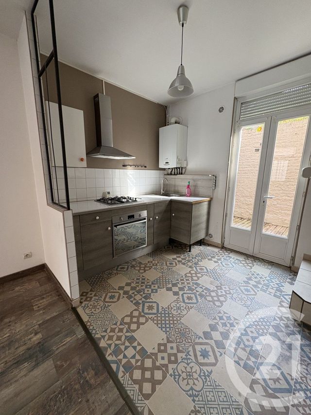 Maison &agrave; louer - 3 pi&egrave;ces - 48 m2 - St Quentin - 02 - PICARDIE
