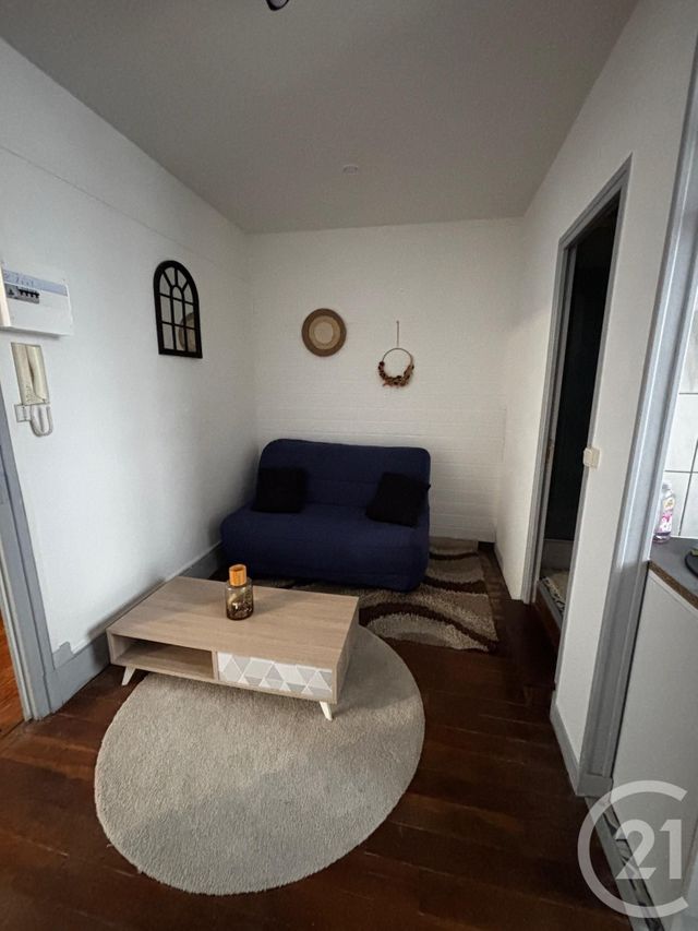 Appartement Studio &agrave; louer - 1 pi&egrave;ce - 14,33 m2 - St Quentin - 02 - PICARDIE