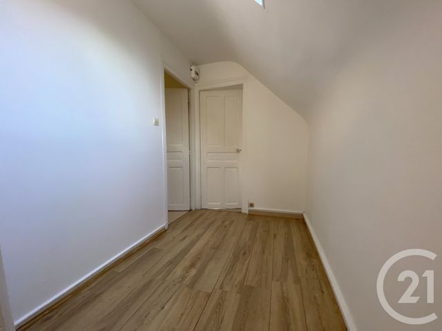 Maison &agrave; louer - 2 pi&egrave;ces - 67 m2 - St Quentin - 02 - PICARDIE
