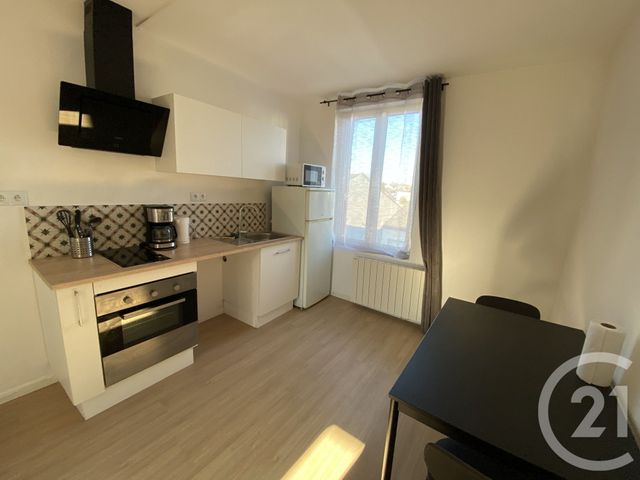 Appartement Duplex &agrave; louer - 2 pi&egrave;ces - 33 m2 - St Quentin - 02 - PICARDIE