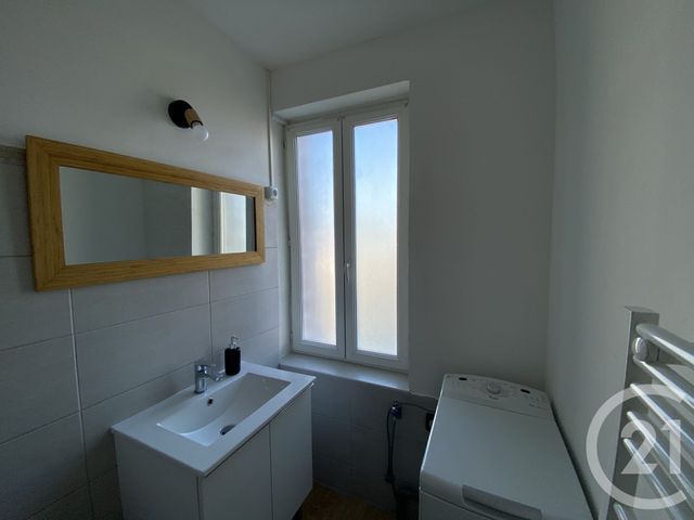 Appartement Duplex &agrave; louer - 2 pi&egrave;ces - 33 m2 - St Quentin - 02 - PICARDIE