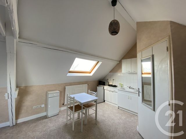Appartement Studio &agrave; louer - 1 pi&egrave;ce - 12,48 m2 - St Quentin - 02 - PICARDIE