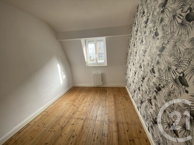 Maison &agrave; louer - 3 pi&egrave;ces - 68,80 m2 - St Quentin - 02 - PICARDIE