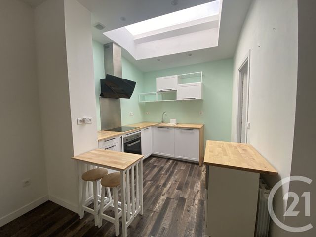 Maison &agrave; louer - 3 pi&egrave;ces - 68,80 m2 - St Quentin - 02 - PICARDIE