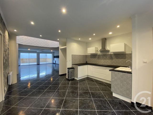 Maison &agrave; vendre - 7 pi&egrave;ces - 180 m2 - St Quentin - 02 - PICARDIE