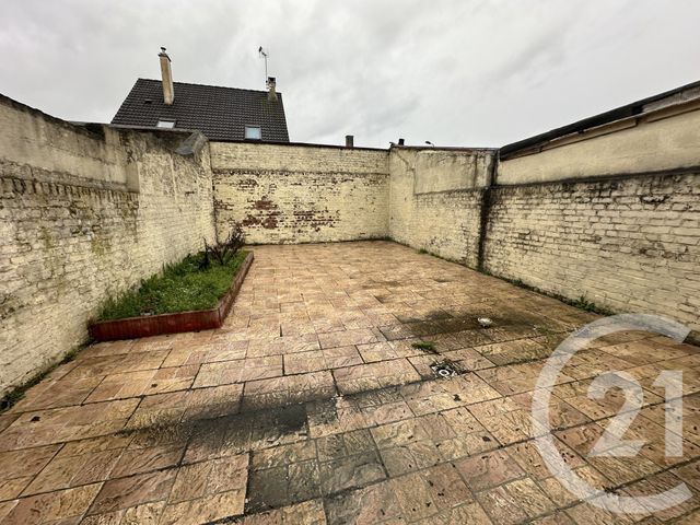Maison &agrave; louer - 3 pi&egrave;ces - 62,32 m2 - St Quentin - 02 - PICARDIE