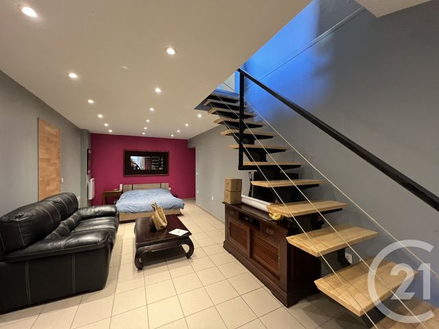 Maison &agrave; louer - 2 pi&egrave;ces - 110 m2 - St Quentin - 02 - PICARDIE