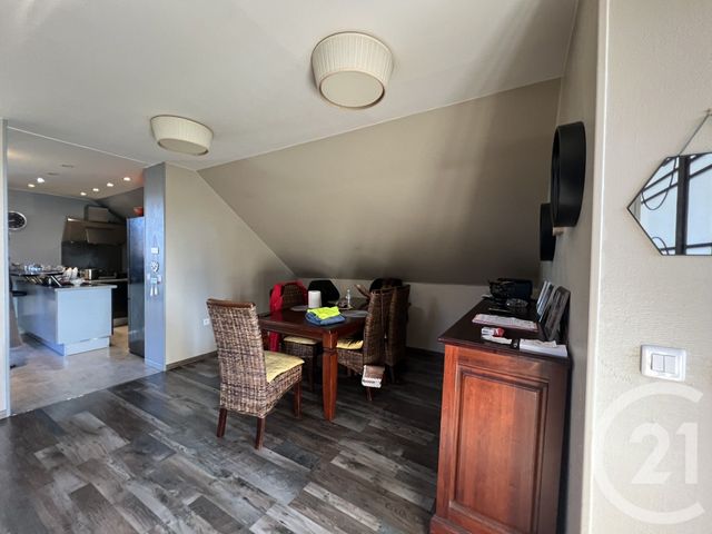 Maison &agrave; louer - 2 pi&egrave;ces - 110 m2 - St Quentin - 02 - PICARDIE