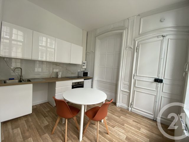Appartement Studio &agrave; louer - 1 pi&egrave;ce - 18,92 m2 - St Quentin - 02 - PICARDIE