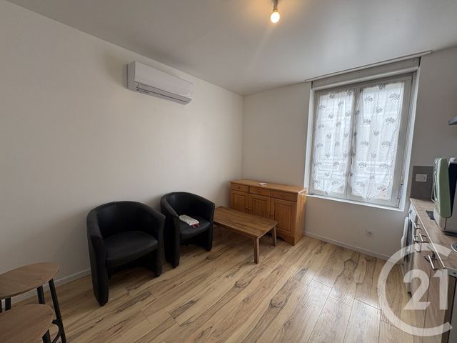 Appartement F2 &agrave; louer - 2 pi&egrave;ces - 27,25 m2 - St Quentin - 02 - PICARDIE