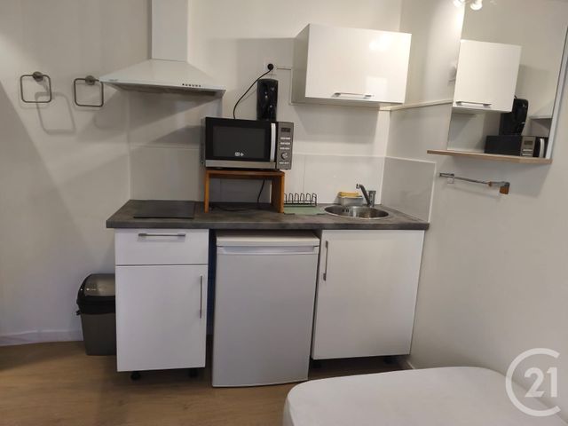 Appartement Studio &agrave; louer - 1 pi&egrave;ce - 11,80 m2 - St Quentin - 02 - PICARDIE