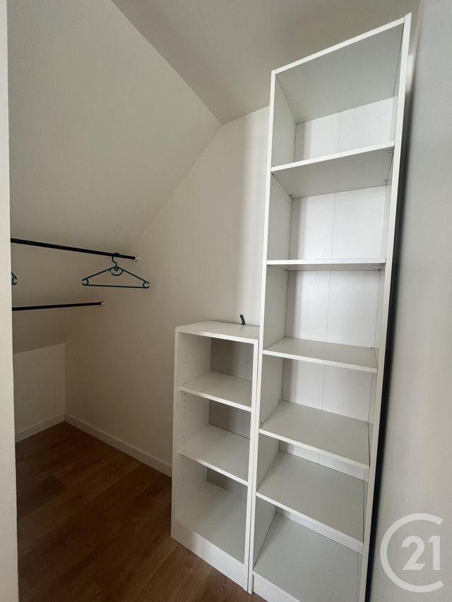 Appartement Studio &agrave; louer - 1 pi&egrave;ce - 24 m2 - St Quentin - 02 - PICARDIE