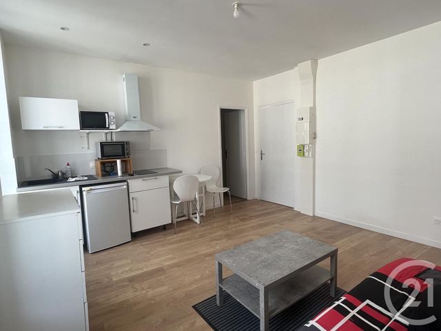 Appartement Studio &agrave; louer - 1 pi&egrave;ce - 24 m2 - St Quentin - 02 - PICARDIE