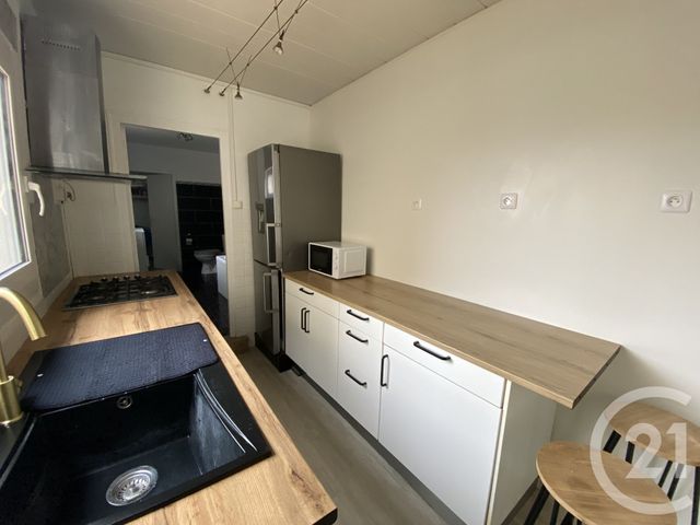 Maison &agrave; louer - 3 pi&egrave;ces - 88 m2 - St Quentin - 02 - PICARDIE