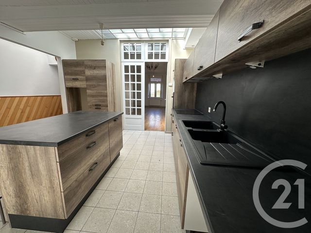 Maison &agrave; louer - 5 pi&egrave;ces - 100 m2 - St Quentin - 02 - PICARDIE