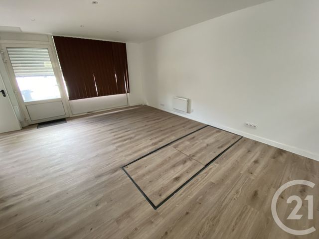 Maison &agrave; louer - 4 pi&egrave;ces - 90,82 m2 - St Quentin - 02 - PICARDIE