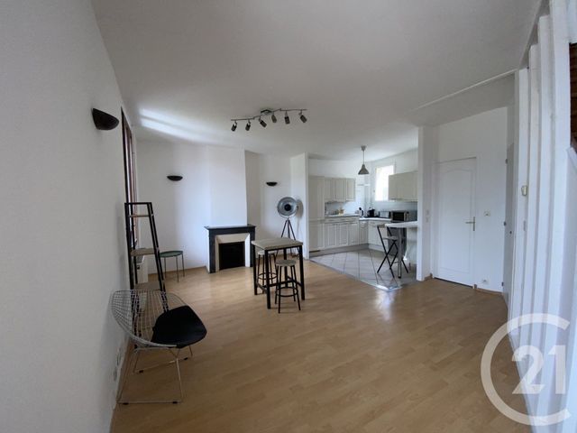 Maison &agrave; louer - 4 pi&egrave;ces - 90,82 m2 - St Quentin - 02 - PICARDIE