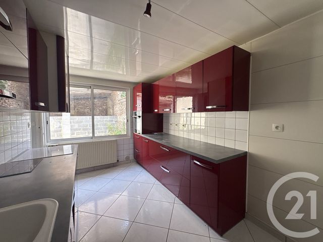 Maison &agrave; louer - 5 pi&egrave;ces - 91,45 m2 - St Quentin - 02 - PICARDIE