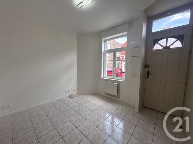 Maison &agrave; louer - 2 pi&egrave;ces - 44,23 m2 - St Quentin - 02 - PICARDIE