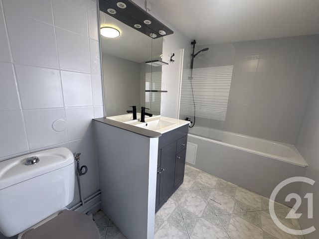 Maison &agrave; louer - 2 pi&egrave;ces - 44,23 m2 - St Quentin - 02 - PICARDIE