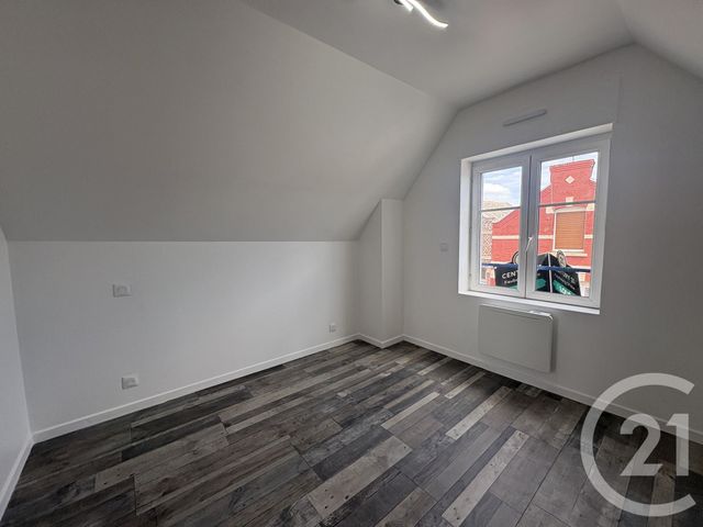 Maison &agrave; louer - 2 pi&egrave;ces - 44,23 m2 - St Quentin - 02 - PICARDIE