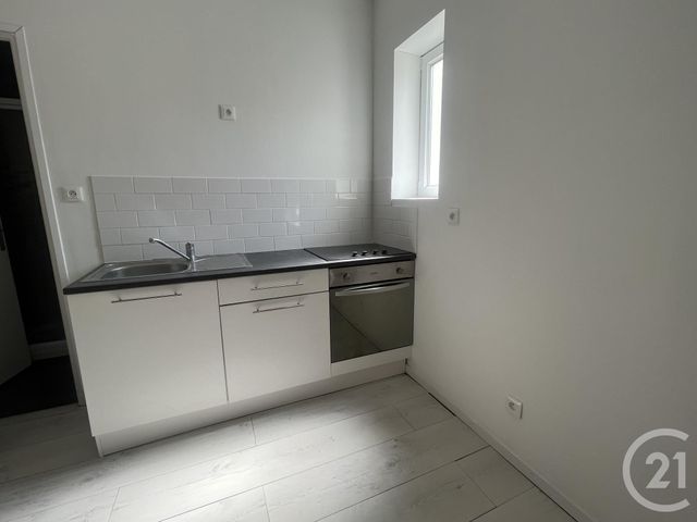 Appartement F3 &agrave; louer - 3 pi&egrave;ces - 48,65 m2 - St Quentin - 02 - PICARDIE