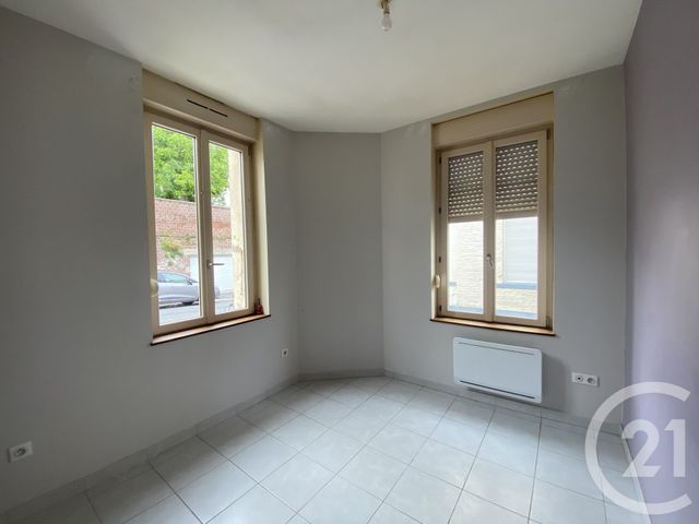 Appartement F2 &agrave; louer - 2 pi&egrave;ces - 42 m2 - St Quentin - 02 - PICARDIE