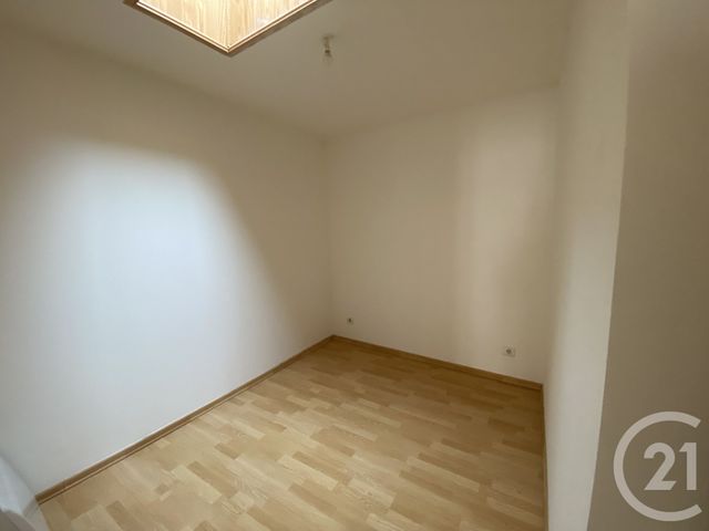 Appartement F2 bis &agrave; louer - 2 pi&egrave;ces - 48 m2 - St Quentin - 02 - PICARDIE