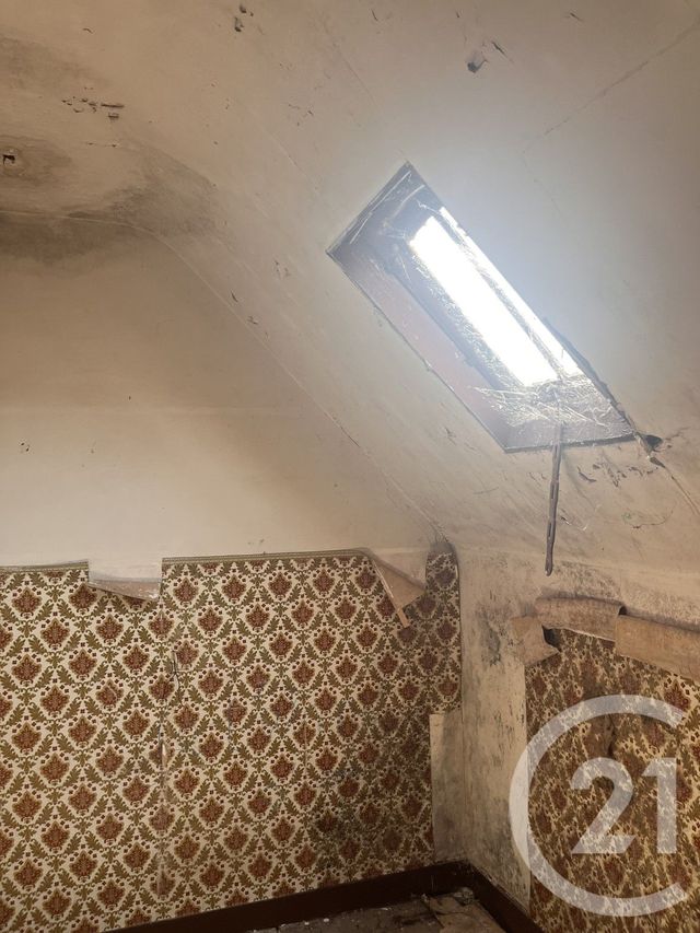 Maison &agrave; vendre - 2 pi&egrave;ces - 225 m2 - St Quentin - 02 - PICARDIE