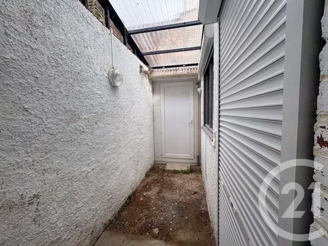 Maison &agrave; louer - 4 pi&egrave;ces - 61,63 m2 - St Quentin - 02 - PICARDIE