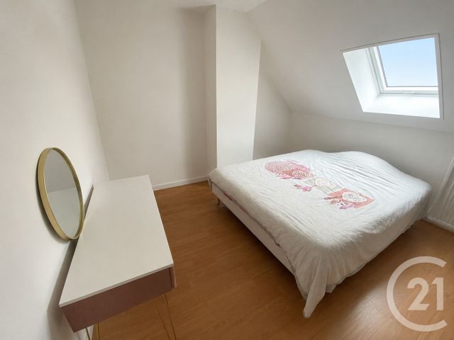 Maison &agrave; louer - 4 pi&egrave;ces - 61,63 m2 - St Quentin - 02 - PICARDIE