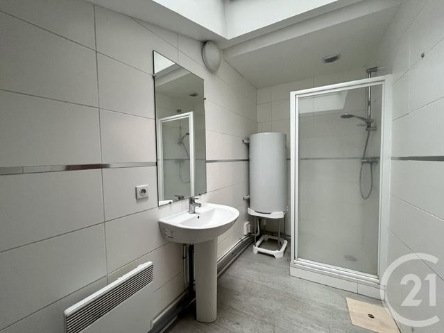 Maison &agrave; louer - 4 pi&egrave;ces - 49,87 m2 - St Quentin - 02 - PICARDIE