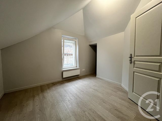 Maison &agrave; louer - 4 pi&egrave;ces - 49,87 m2 - St Quentin - 02 - PICARDIE