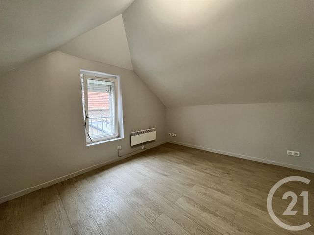 Maison &agrave; louer - 4 pi&egrave;ces - 49,87 m2 - St Quentin - 02 - PICARDIE
