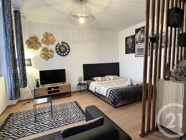 Appartement Studio &agrave; louer - 2 pi&egrave;ces - 40 m2 - St Quentin - 02 - PICARDIE