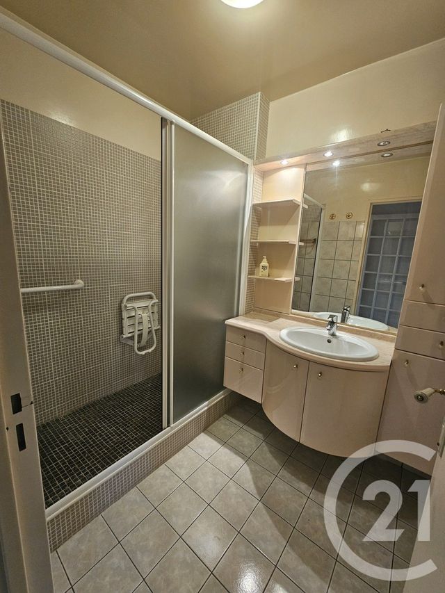 Appartement F4 &agrave; louer - 4 pi&egrave;ces - 77,29 m2 - Meaux - 77 - ILE-DE-FRANCE