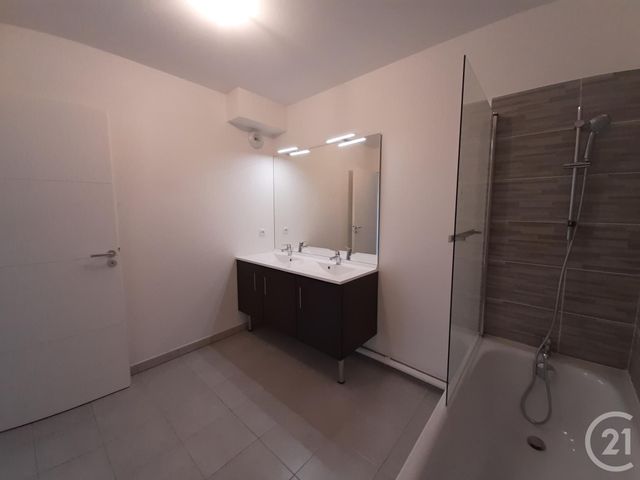 Appartement F4 à vendre - 4 pièces - 84,56 m2 - Nanteuil Les Meaux - 77 - ILE-DE-FRANCE