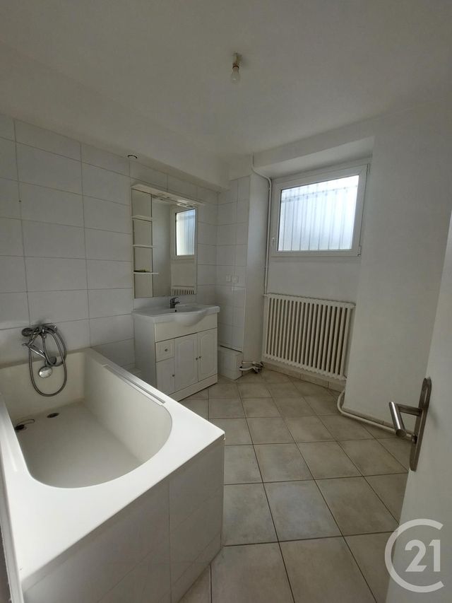 Maison à louer - 4 pièces - 108 m2 - Guerard - 77 - ILE-DE-FRANCE