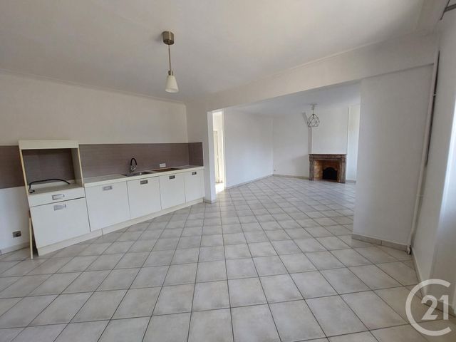 Maison à louer - 4 pièces - 108 m2 - Guerard - 77 - ILE-DE-FRANCE