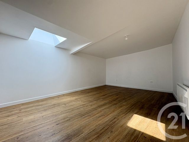 Appartement F4 &agrave; vendre - 4 pi&egrave;ces - 101,78 m2 - Meaux - 77 - ILE-DE-FRANCE