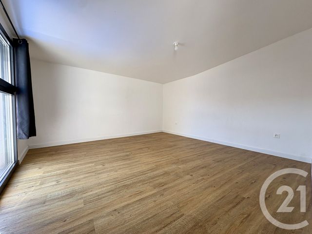Appartement F4 &agrave; vendre - 4 pi&egrave;ces - 101,78 m2 - Meaux - 77 - ILE-DE-FRANCE