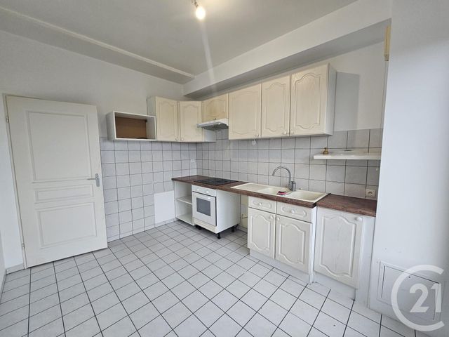 Appartement F4 à louer - 4 pièces - 122,73 m2 - Meaux - 77 - ILE-DE-FRANCE
